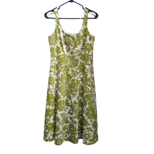 Donna Ricco a-line dress, green floral print, sleeveless, knee length, size 8